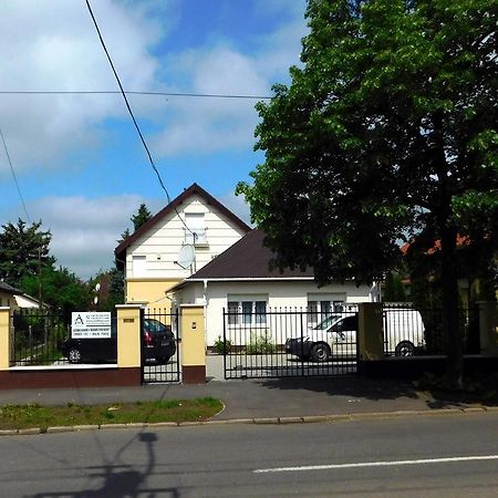 Hotel Andi-Haz Hajdúszoboszló Zewnętrze zdjęcie