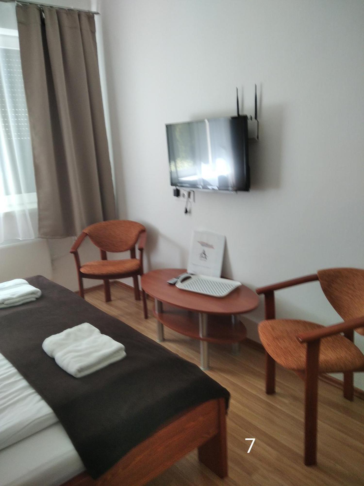 Hotel Andi-Haz Hajdúszoboszló Zewnętrze zdjęcie