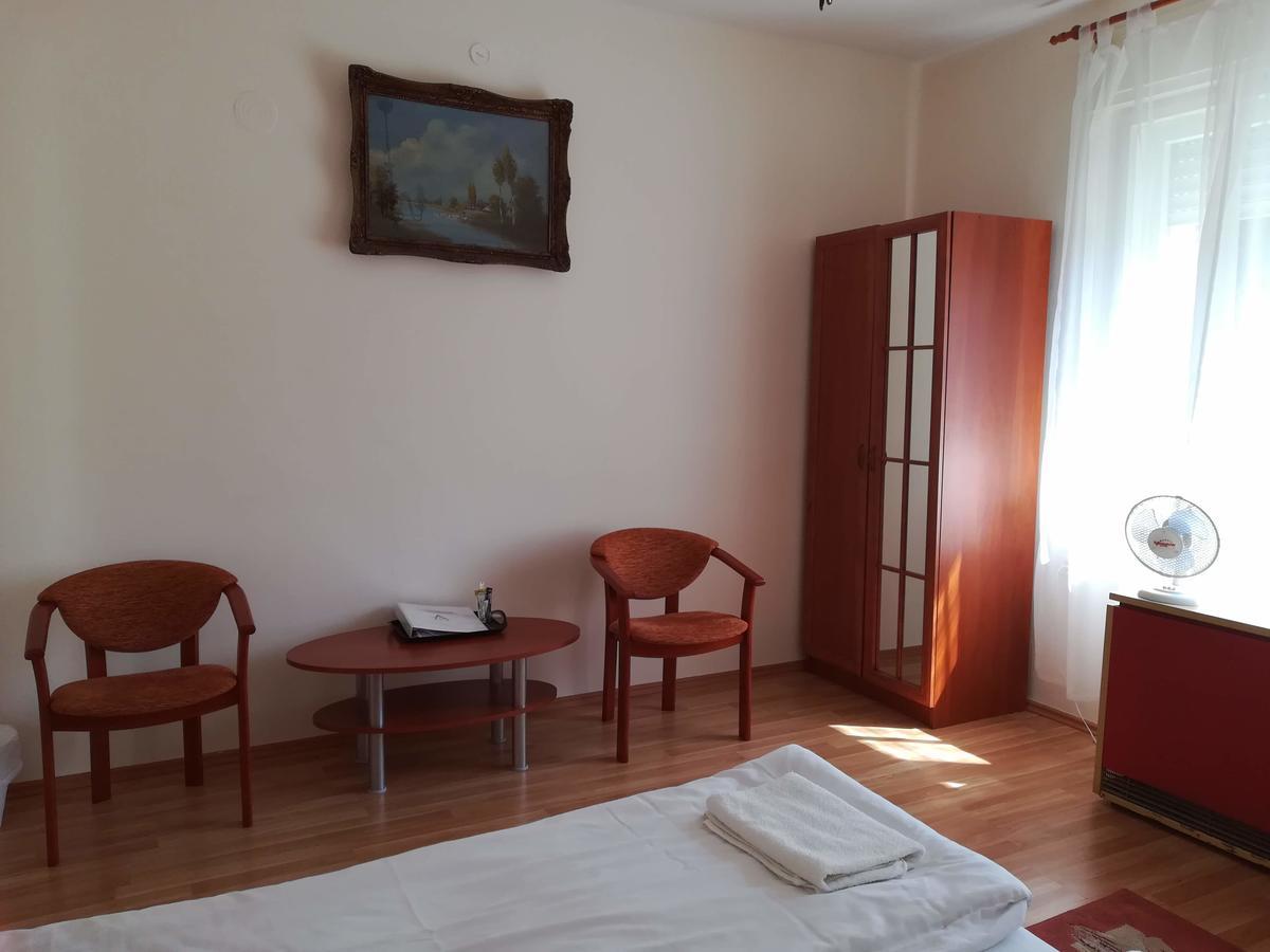 Hotel Andi-Haz Hajdúszoboszló Zewnętrze zdjęcie